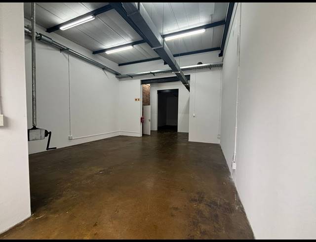124M² WAREHOUSE TO LET IN MAITLAND